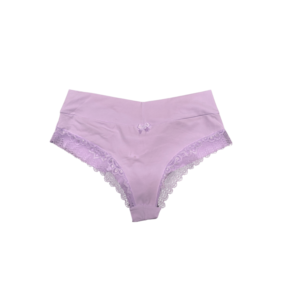 Calcinha rendada roxa - Calcinha Aurora da Cygnuss com renda delicada e caimento confortável.