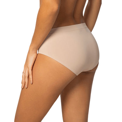 Calcinha Control Top Cygnuss x Lupo: lingerie confortável, respirável e sem costura para ajuste perfeito e suavidade diária.