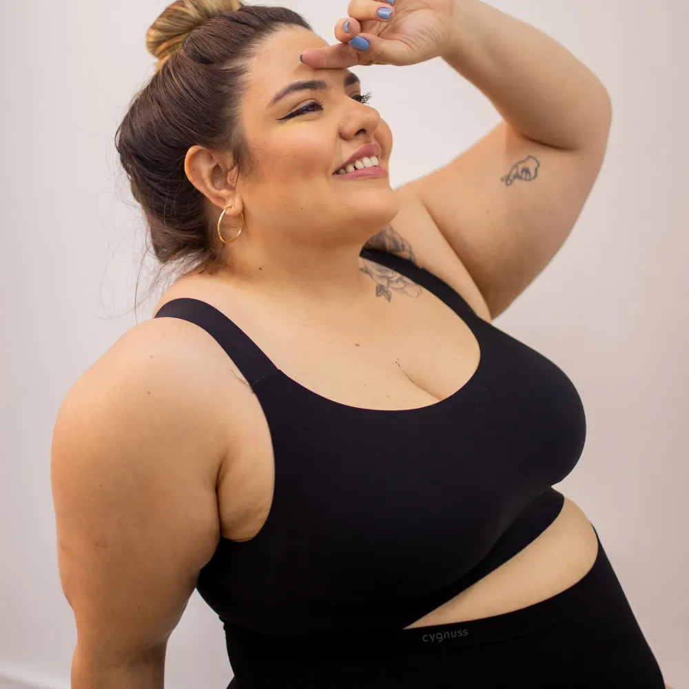 Prepare-se para a Black Friday 2024 da Cygnuss com super ofertas e até 50% de desconto! Garanta seu kit de sutiãs esportivos, tops e shorts modeladores com máxima sustentação e conforto. Modelos plus size disponíveis para ajudar a modelar seu corpo. Aproveite a liquidação de Natal e as roupas para o final do ano. Faça suas compras online Black Friday com segurança, frete grátis e cupom de desconto. Acesse o melhor site para comprar presentes e garanta o melhor preço!