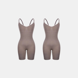 Imagem dupla do Body Elegance Modelador cinza, com alças finas e modelagem que proporciona elegância e conforto, disponível em dois tamanhos.