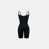 Body Elegance Modelador preto, exibido na vista frontal, destacando o design de alças finas e a modelagem sem costuras, ideal para proporcionar conforto e suavidade no uso diário.

