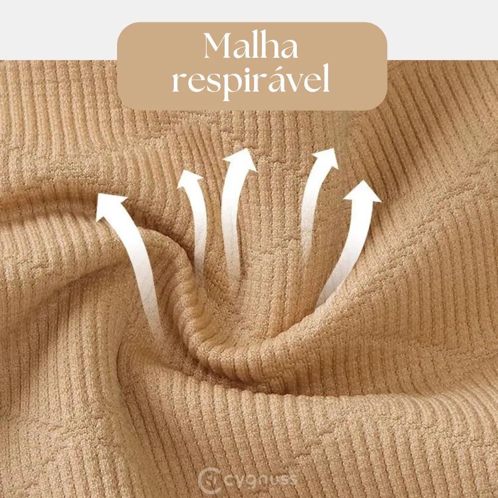 Textura de tecido respirável em cor pêssego, destacando conforto e maleabilidade para lingerie feminina elegante e confortável.