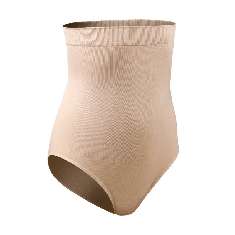 Imagem da Calcinha Modeladora Juliette bege da Cygnuss em fundo branco, destacando o design exclusivo com cintura alta e tecido estruturado que modela com leveza e discrição.