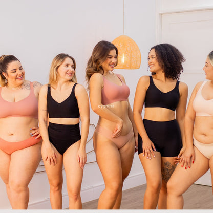 Kit promocional de lingerie Cygnuss com sutia e calcinha em varios tamanhos, ideal para todos os corpos. Conforto premium com toque suave e modelagem perfeita para o dia a dia.