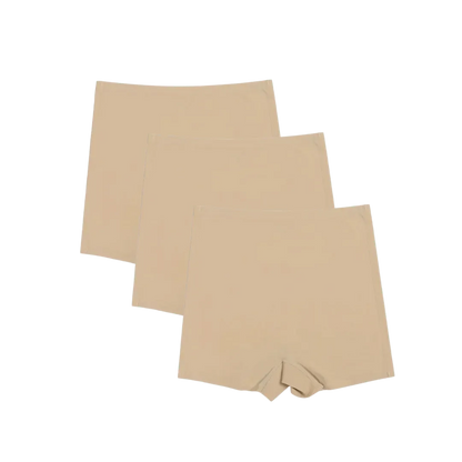 Shorts Segunda Pele na cor bege, sem costura e com ajuste confortável, ideal para uso diário, proporcionando discrição e suporte sem marcar sob a roupa.