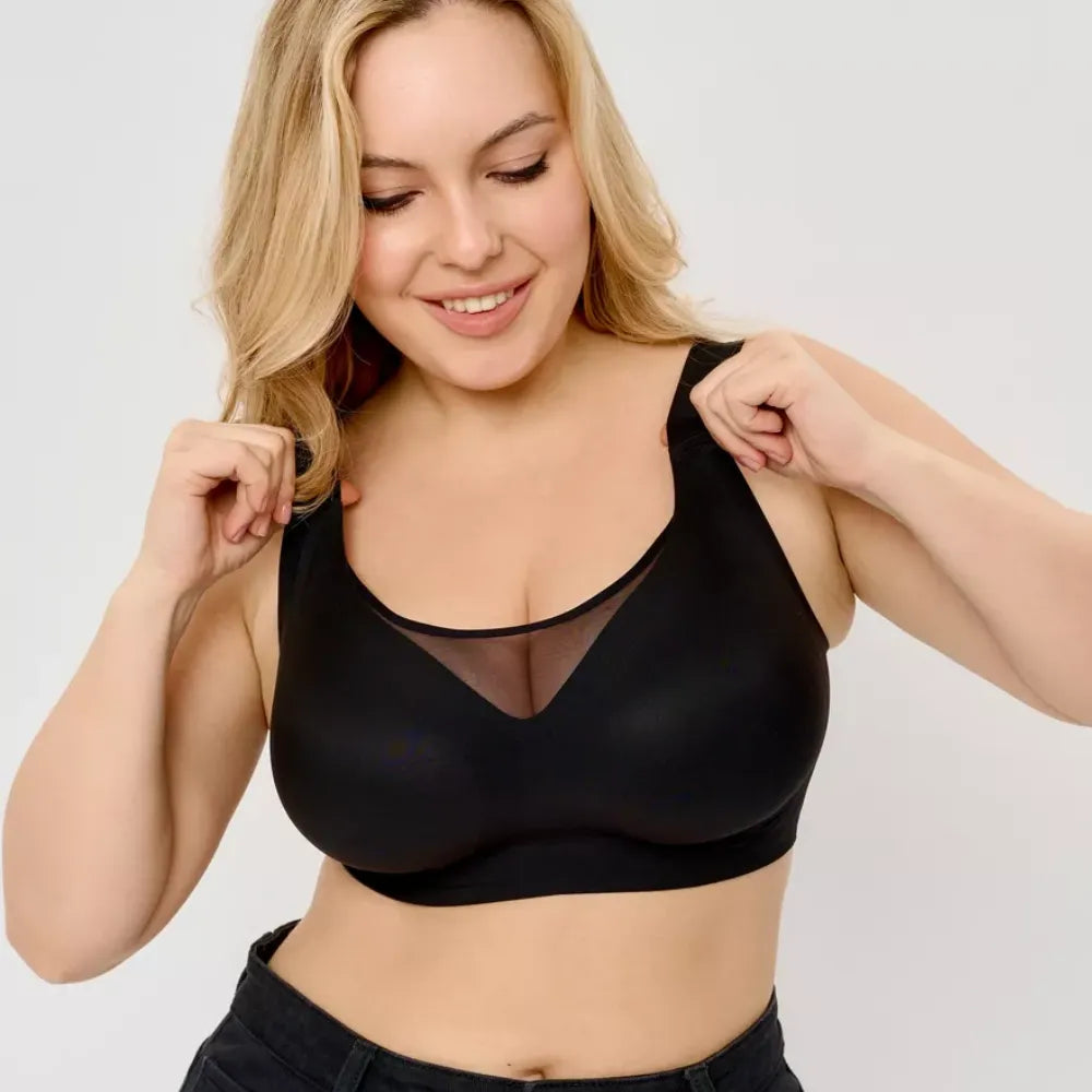 Sutiã preto com tule no decote e alças largas aveludadas, kit perfeito para sustentação e conforto premium em promoção.
