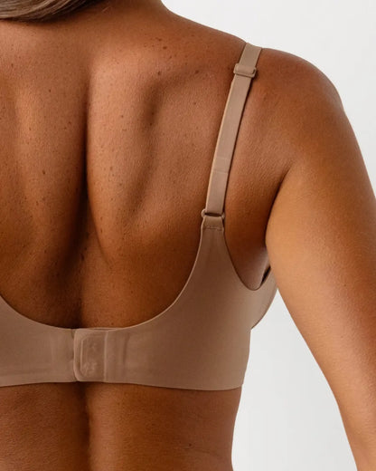 Sujetador Premium Comfort con tirantes finos: ligereza con tirantes finos y aterciopelados 