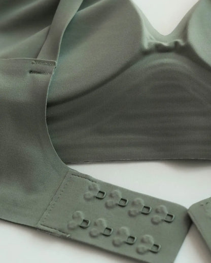 Sujetador Premium Comfort con tirantes finos: ligereza con tirantes finos y aterciopelados 