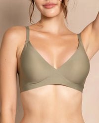 Sujetador Premium Comfort con tirantes finos: ligereza con tirantes finos y aterciopelados 